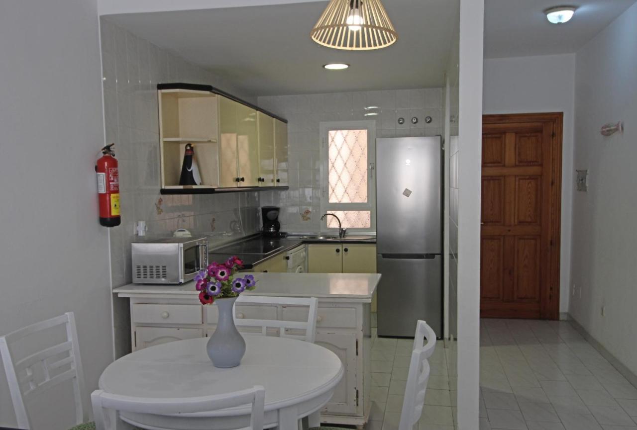 Carihuela Beach Apartment, 2Nd Line Torremolinos Kültér fotó